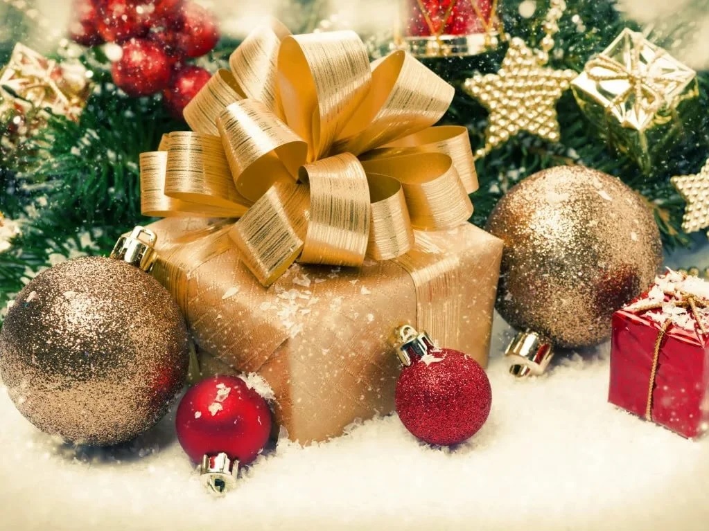 С Наступающим Новым 2020 годом!    
        
        
    