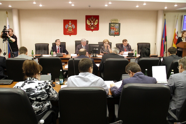 Председатель Контрольно-счётной палаты Людмила Балашева приняла участие в публичных слушаниях по проекту решения городской Думы Краснодара «О местном бюджете на 2012 год и на плановый период 2013 и 2014 годов»    
        
        
    