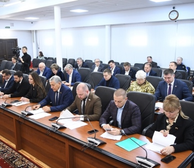 Состоялось внеочередное заседание городской Думы Краснодара    
        
        
    